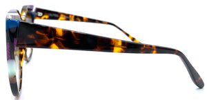 Ultra Limited Noto Foto reale